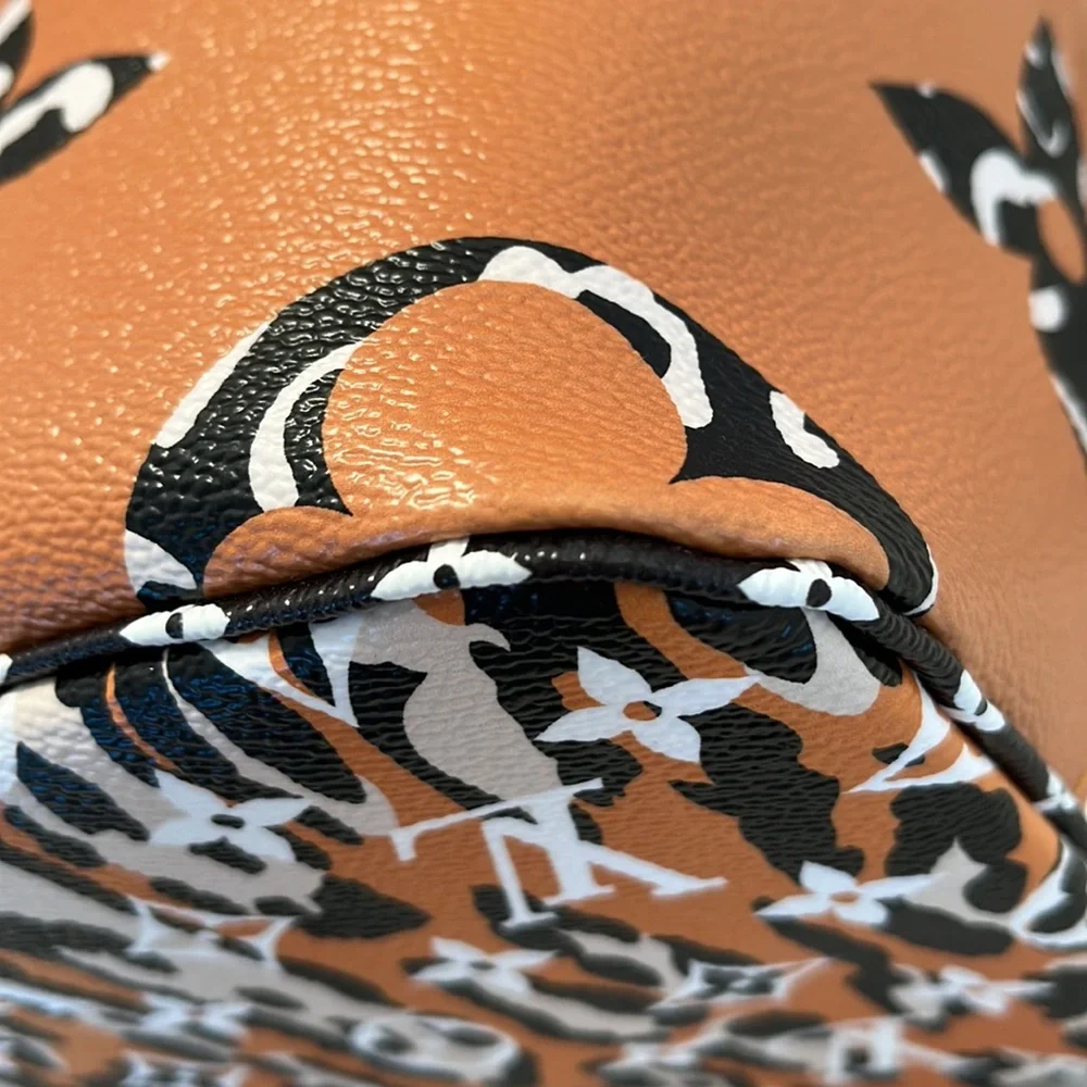 Louis Vuitton Neverfull MM Jungle Giant - Picture 5 of 16